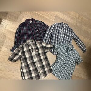Carhartt men’s medium button shirts